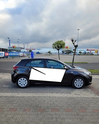 Kia Rio cena 46100 przebieg: 100000, rok produkcji 2018 z Poznań małe 92